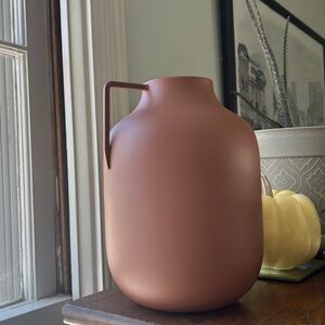 SxSW Metal Jug Handle Felt Bottom 8” Vase Vintage S X S W Series Home Decor EUC